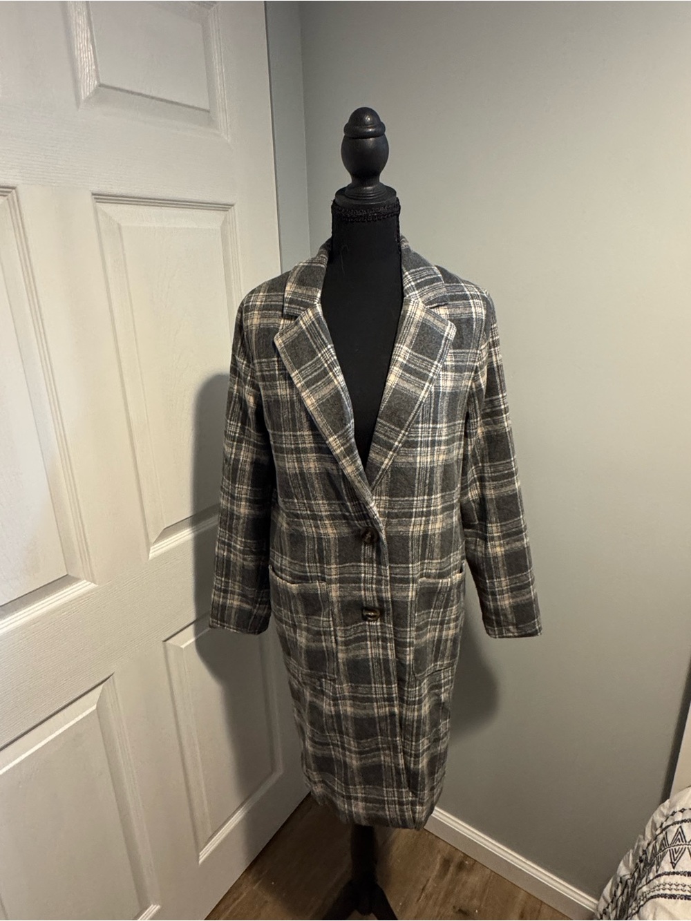 Gray Plaid Long Trench Coat Coat Size Small